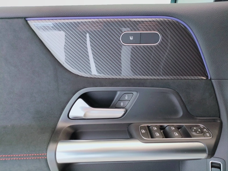 13 - Mercedes-Benz Classe B 180 d AMG Line Advanced Plus auto