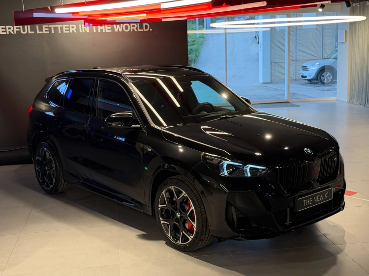 2 - BMW X1 M BMW X1 M35i xDrive