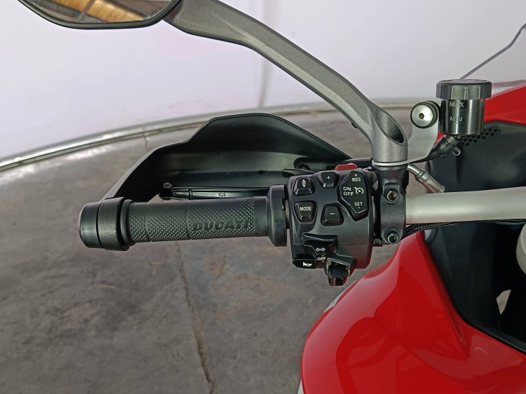 7 - Ducati Multistrada Multistrada V4 1160 S Travel Aviator Grey raggi