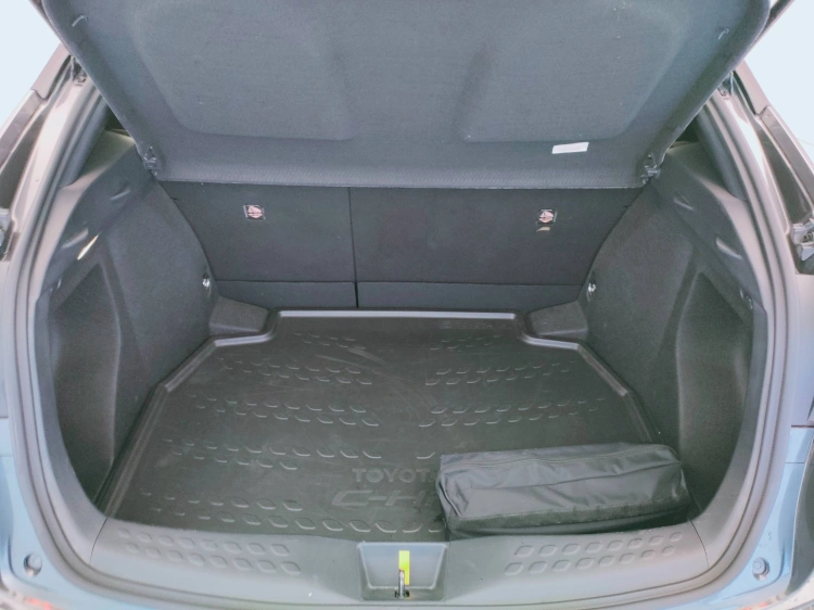 5 - Toyota C-HR C-HR 1.8h Active e-cvt