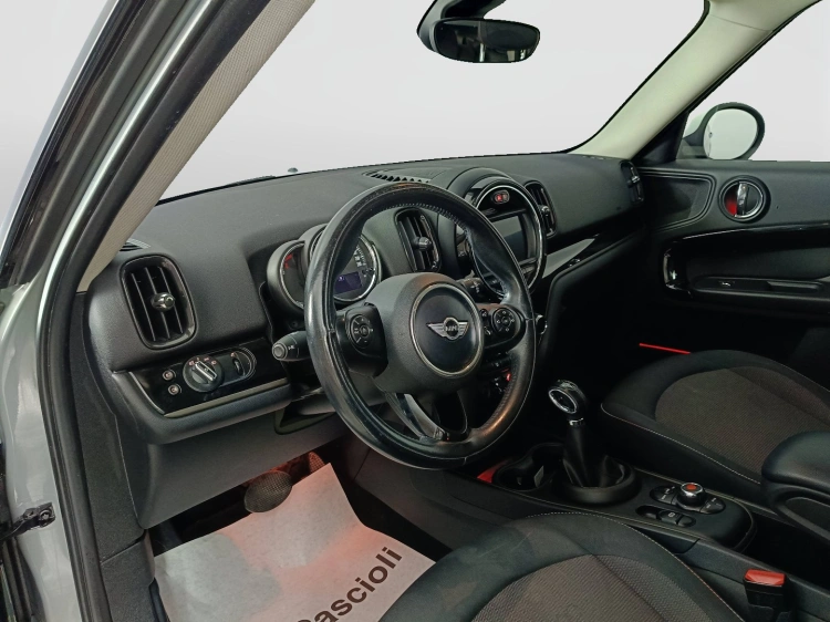 7 - MINI Countryman Mini Countryman 2.0 Cooper D auto