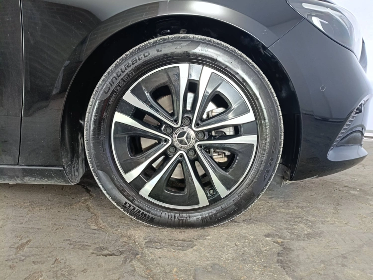 21 - Mercedes-Benz Classe B 180 d Progressive Advanced auto