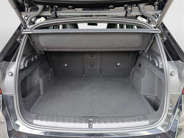 14 - BMW iX1 iX1 edrive 20 X-Line