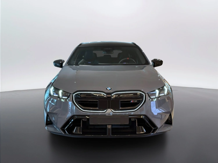 2 - BMW M M5 M5 Touring