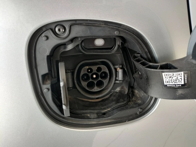 9 - smart forfour Forfour eq Pure 4,6kW