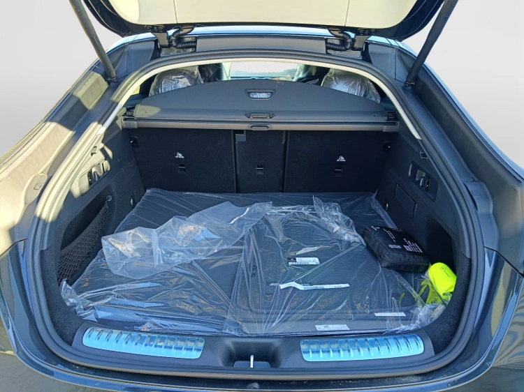 11 - Mercedes-Benz GLC 220 d 4MATIC Coupe