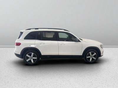 8 - Mercedes-Benz GLB Cascioli Group