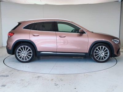 4 - Mercedes-Benz GLA Cascioli Group