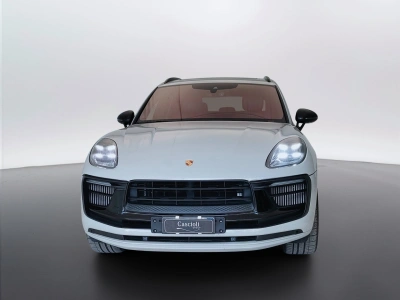 2 - Porsche Macan Cascioli Group