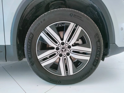 8 - Mercedes-Benz EQA Cascioli Group