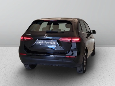 6 - Mercedes-Benz Classe B Cascioli Group