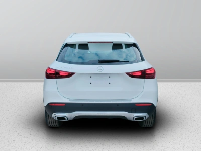 4 - Mercedes-Benz GLA Cascioli Group