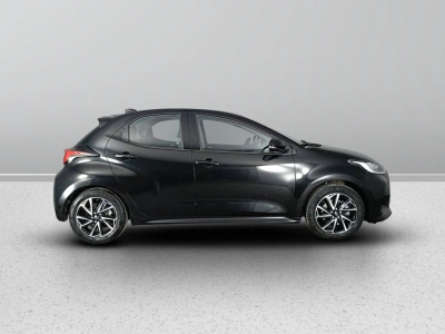 3 - Toyota Yaris Cascioli Group