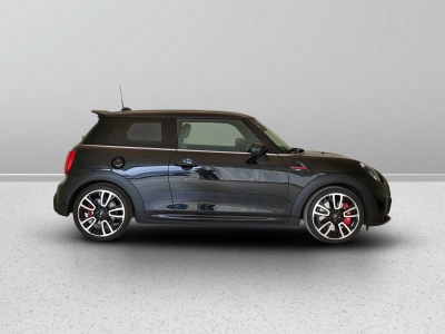 7 - MINI Cooper Cascioli Group