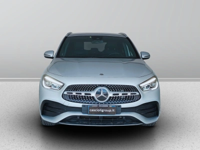 2 - Mercedes-Benz GLA Cascioli Group