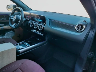 10 - Mercedes-Benz GLA Cascioli Group