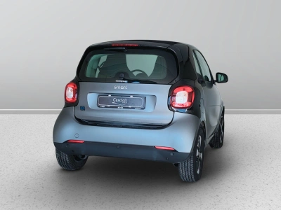 6 - smart fortwo Cascioli Group