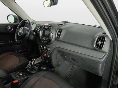 10 - MINI Countryman Cascioli Group