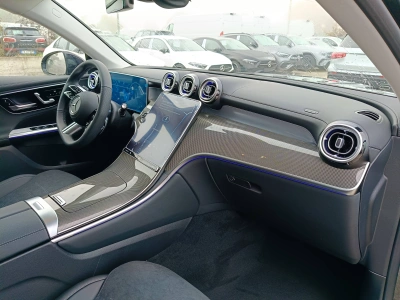 10 - Mercedes-Benz GLC Cascioli Group