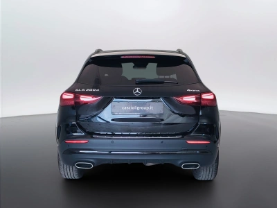 6 - Mercedes-Benz GLA Cascioli Group