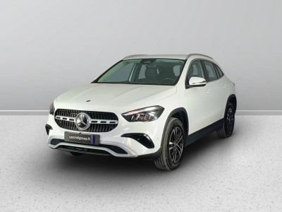1 - Mercedes-Benz GLA Cascioli Group