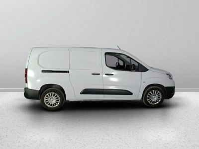 6 - Toyota Professional Proace City Cascioli Group