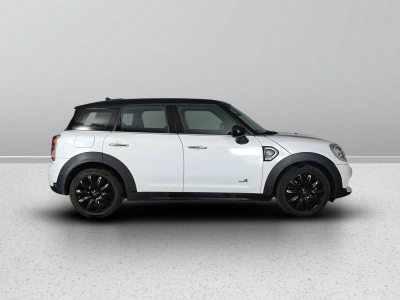 3 - MINI Countryman Cascioli Group
