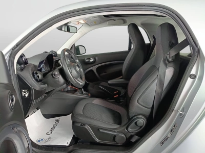 8 - smart fortwo Cascioli Group