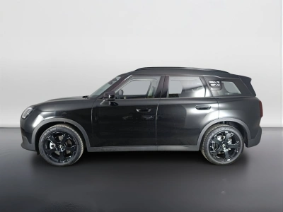 6 - MINI Countryman Cascioli Group