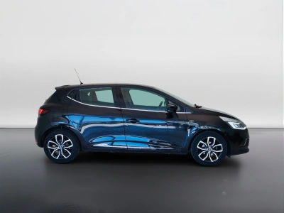 4 - Renault Clio Cascioli Group