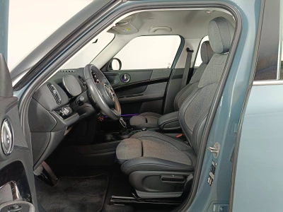 8 - MINI Countryman Cascioli Group
