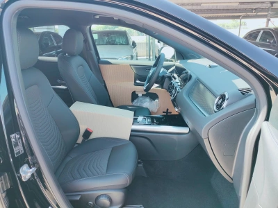 8 - Mercedes-Benz GLA Cascioli Group