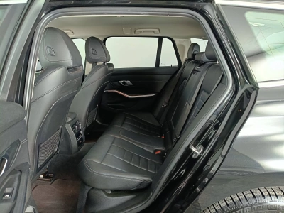 9 - BMW Serie 3 Cascioli Group