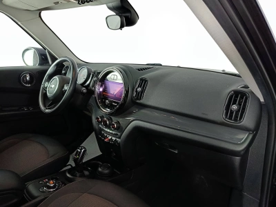 10 - MINI Countryman Cascioli Group