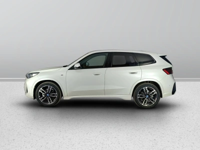 3 - BMW iX1 Cascioli Group