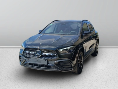 1 - Mercedes-Benz GLA Cascioli Group