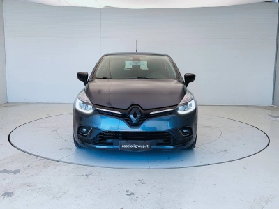 2 - Renault Clio Cascioli Group