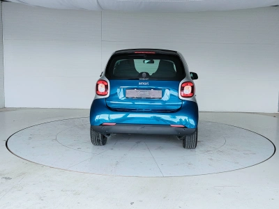 4 - smart fortwo Cascioli Group