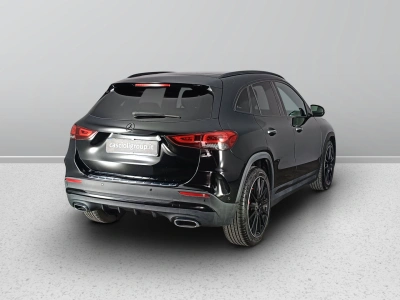4 - Mercedes-Benz GLA Cascioli Group