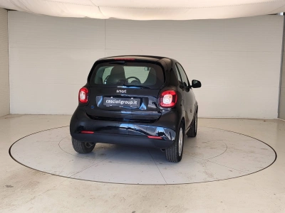 6 - smart fortwo Cascioli Group