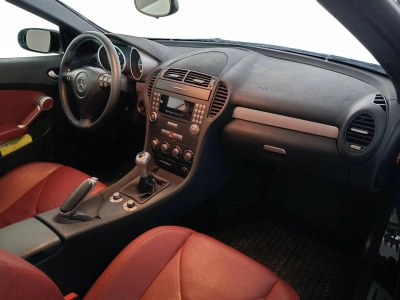 10 - Mercedes-Benz SLK Cascioli Group