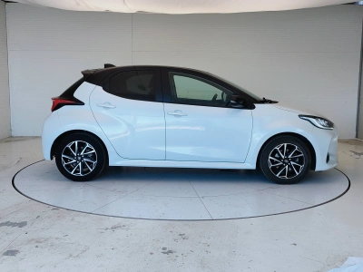 4 - Toyota Yaris Cascioli Group