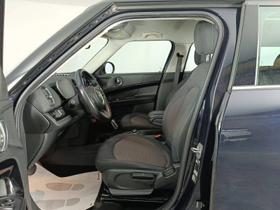 8 - MINI Countryman Cascioli Group