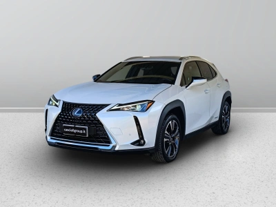 1 - Lexus UX 2019 Cascioli Group