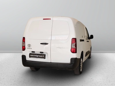 6 - Toyota Professional Proace City Cascioli Group