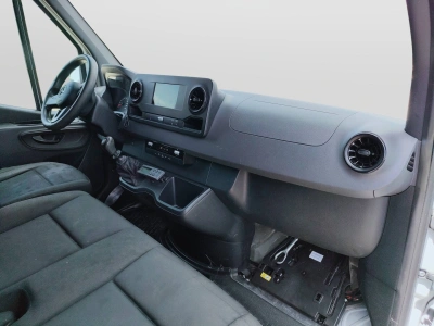 10 - Mercedes Vans Sprinter Cascioli Group