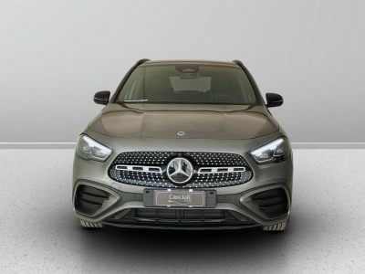 2 - Mercedes-Benz GLA Cascioli Group