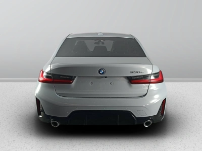 4 - BMW Serie 3 Cascioli Group