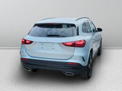 6 - Mercedes-Benz GLA Cascioli Group