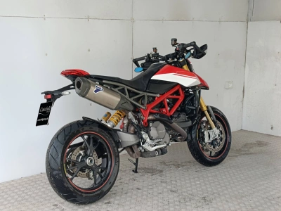 3 - Ducati Hypermotard Cascioli Group